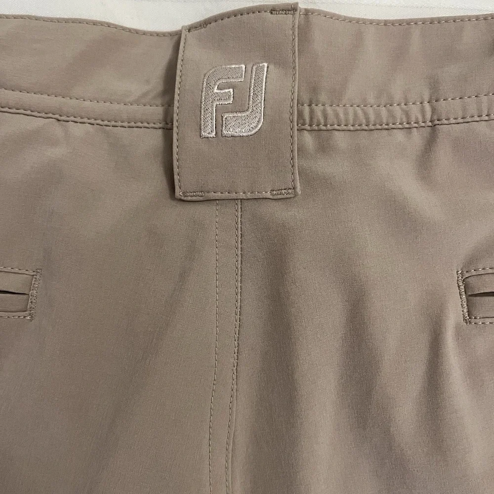 FootJoy Shorts Mens 38 Tan Performance Stretch Flat Front FJ Logo Athletic Golf - Picture 9 of 9